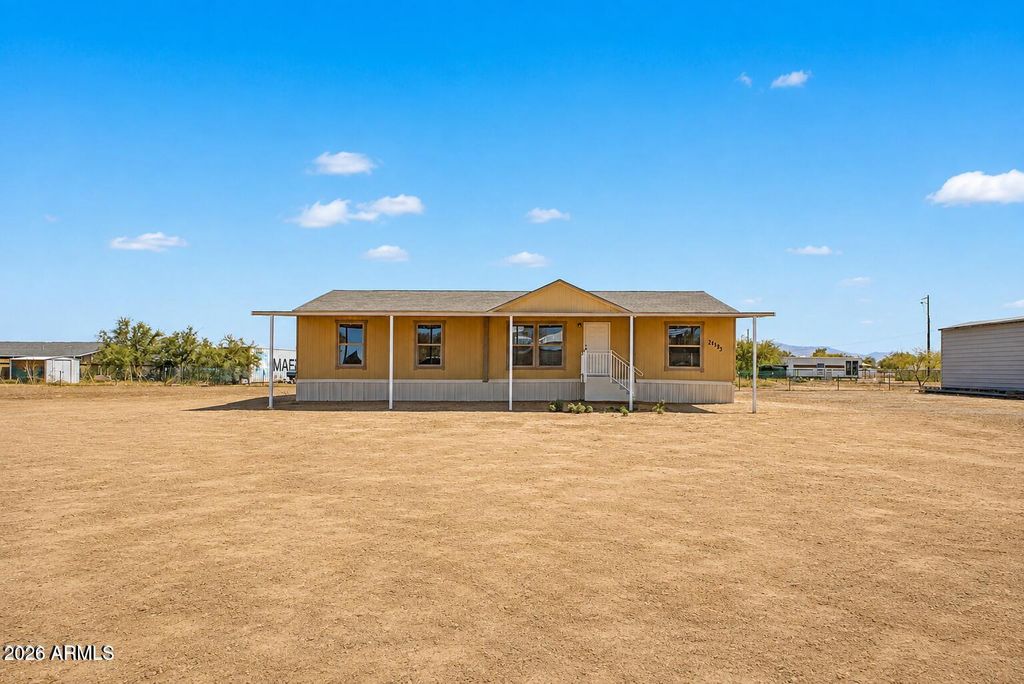 28805 N 213TH Avenue, Wittmann, AZ 85361 — exterior