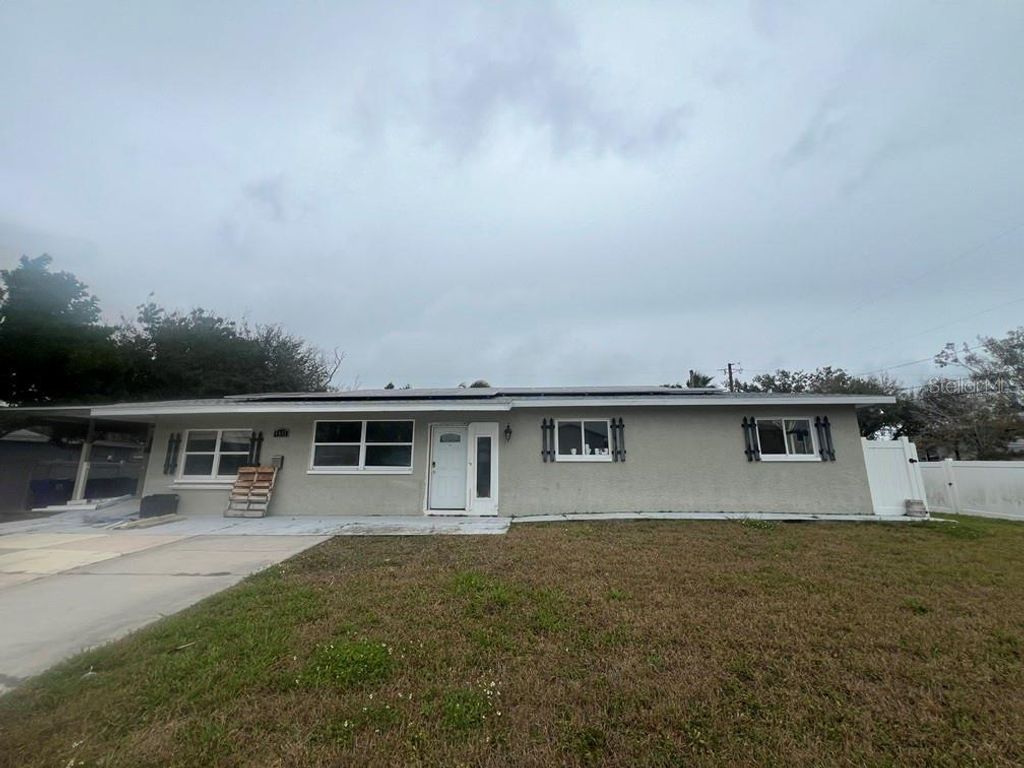 4811 CHANCELLOR STREET NE, St Petersburg, FL 33703