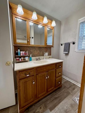 9605 County Road 3040, Mountain View, MO 65548