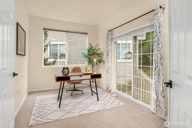 18646 NE 57th Way, Redmond, WA 98052