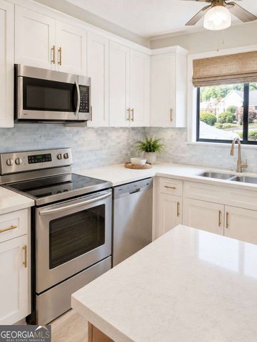 1102 Pine Tree Drive 1102, Buford, GA 30518