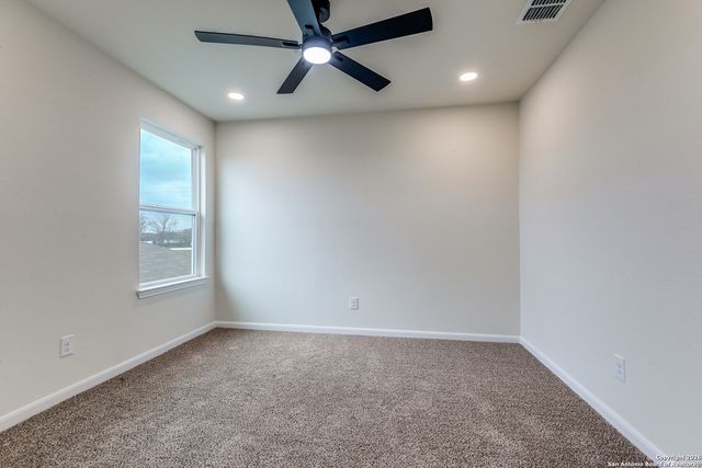 4111 Hidden Hollow Isle, Von Ormy, TX 78073