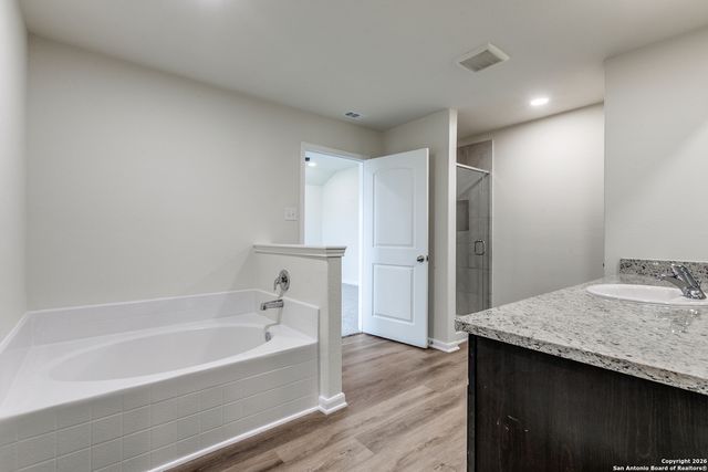 4111 Hidden Hollow Isle, Von Ormy, TX 78073