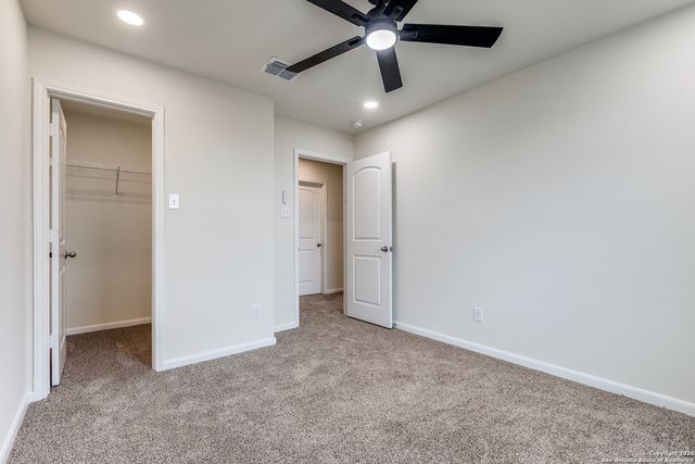 4111 Hidden Hollow Isle, Von Ormy, TX 78073