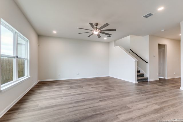 4111 Hidden Hollow Isle, Von Ormy, TX 78073