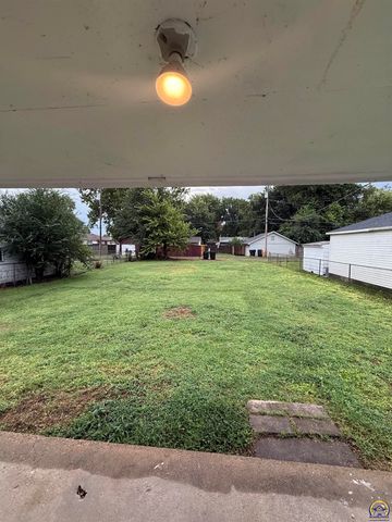 538 NE Lake St, Topeka, KS 66616