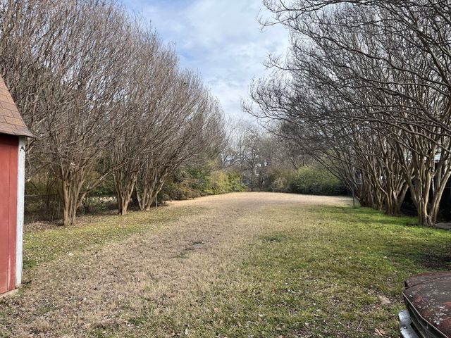 1626 Conner Drive, Dallas, TX 75217