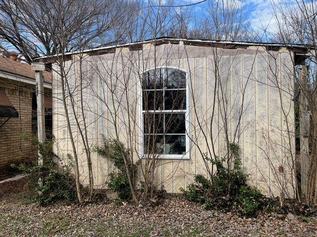 1626 Conner Drive, Dallas, TX 75217