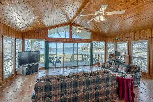 310 S Chaparral, Burnet, TX 78611