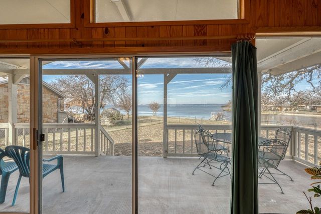 310 S Chaparral, Burnet, TX 78611