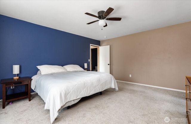 1958 SW Rock Rose Drive, Oak Harbor, WA 98277