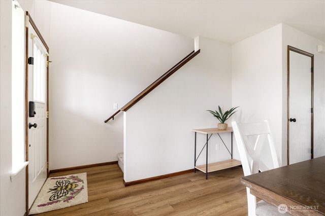 1958 SW Rock Rose Drive, Oak Harbor, WA 98277