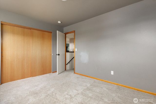 1958 SW Rock Rose Drive, Oak Harbor, WA 98277
