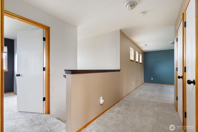 1958 SW Rock Rose Drive, Oak Harbor, WA 98277
