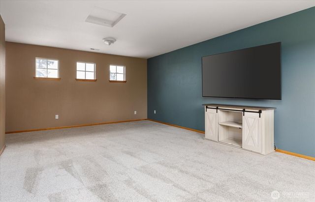 1958 SW Rock Rose Drive, Oak Harbor, WA 98277