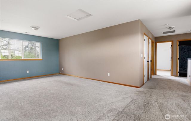 1958 SW Rock Rose Drive, Oak Harbor, WA 98277
