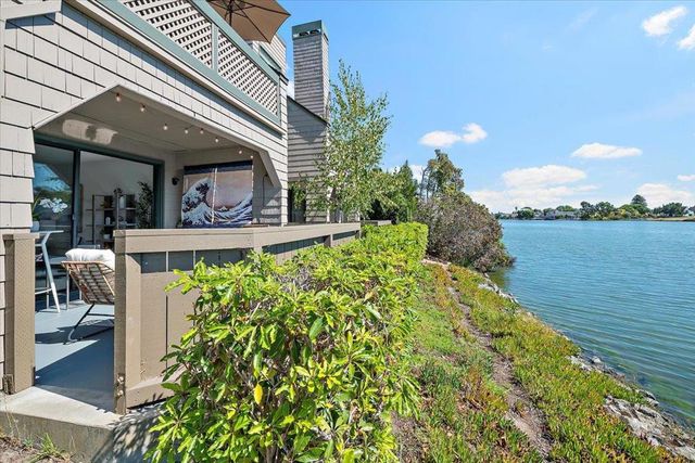 69 Cove Lane, Redwood City, CA 94065