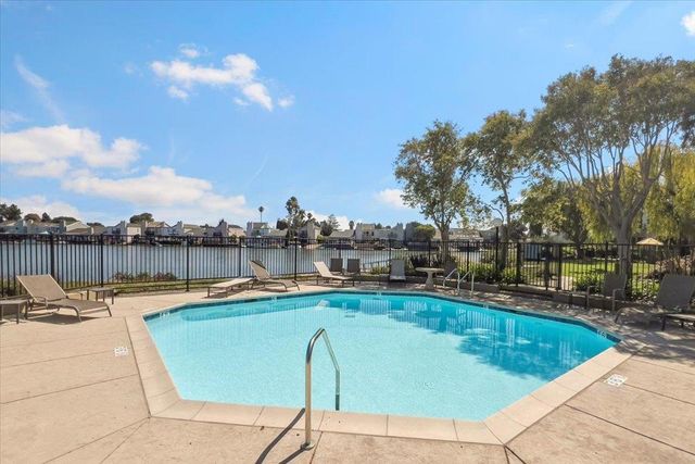 69 Cove Lane, Redwood City, CA 94065