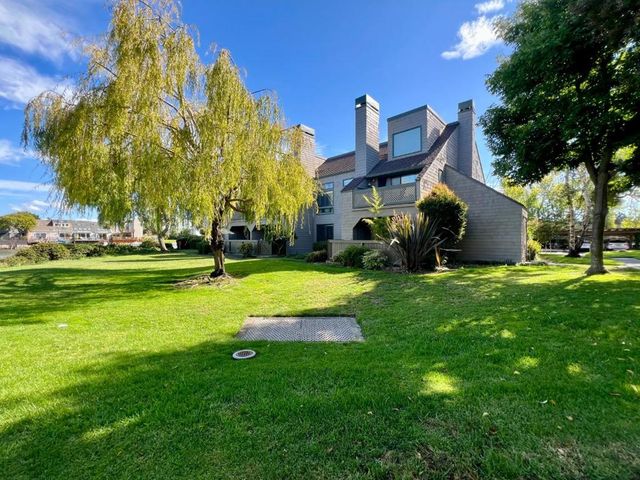 69 Cove Lane, Redwood City, CA 94065