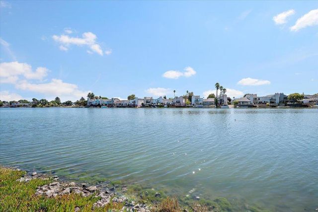 69 Cove Lane, Redwood City, CA 94065