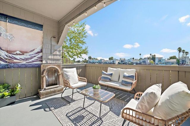 69 Cove Lane, Redwood City, CA 94065