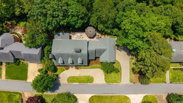 25 E Palisades, Little Rock, AR 72207