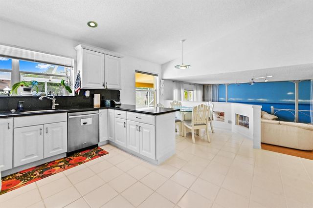 7461 Anadale Circle, Lake Worth, FL 33467