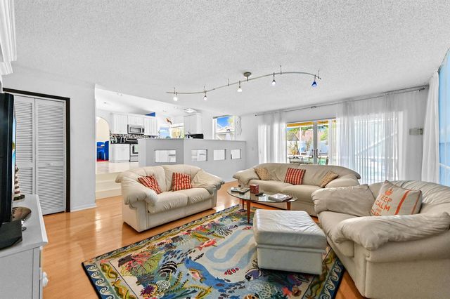 7461 Anadale Circle, Lake Worth, FL 33467
