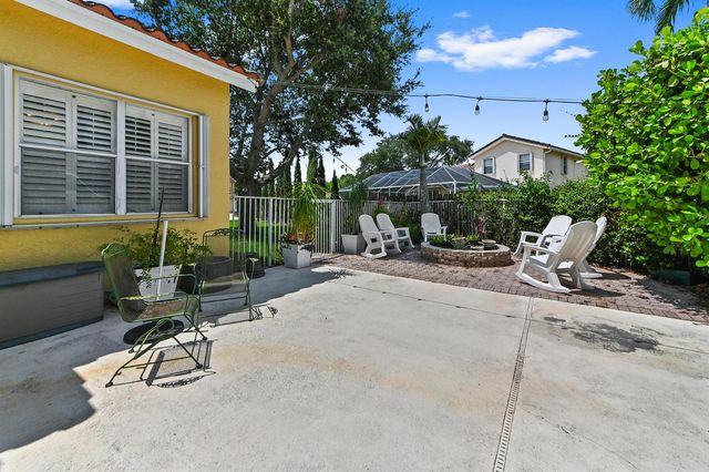 7461 Anadale Circle, Lake Worth, FL 33467