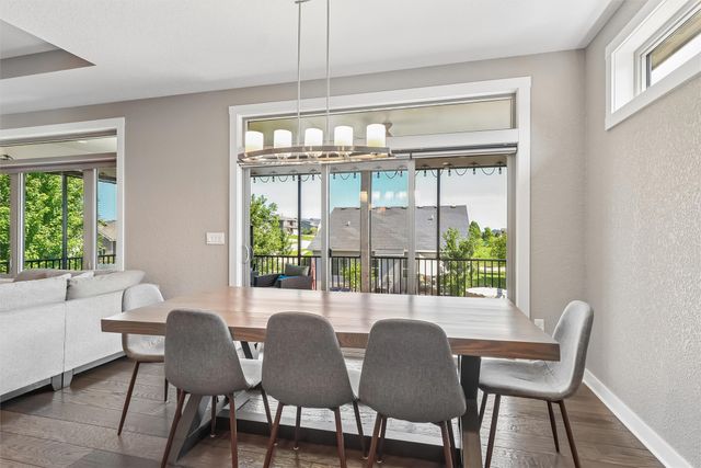 16215 Northpark Drive, Urbandale, IA 50323