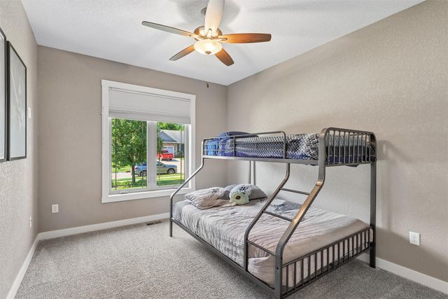 16215 Northpark Drive, Urbandale, IA 50323