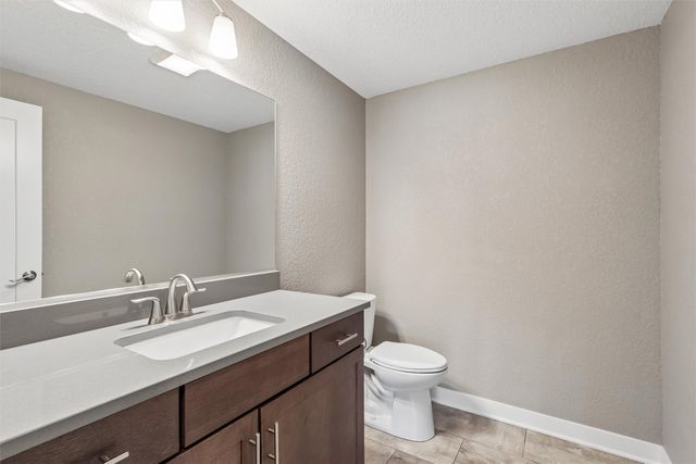 16215 Northpark Drive, Urbandale, IA 50323
