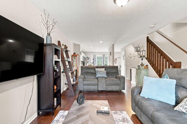 6261 Needletail Road, 32, Columbus, OH 43230