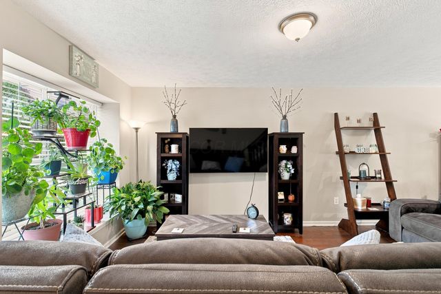 6261 Needletail Road, 32, Columbus, OH 43230