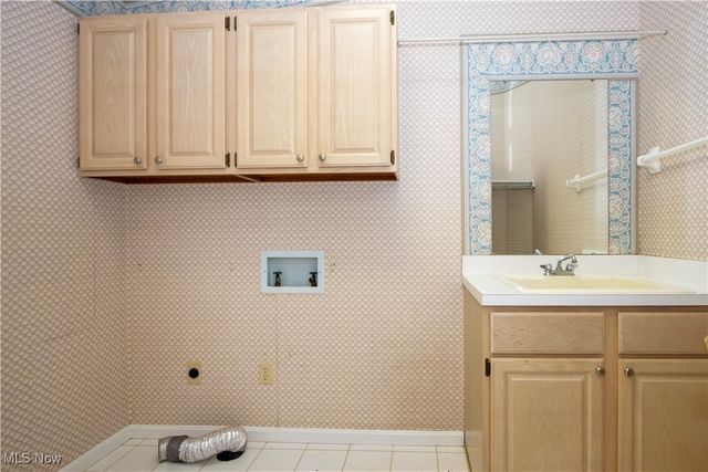 588 Forest Creek Drive, Wooster, OH 44691