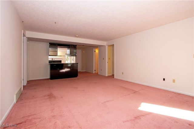 588 Forest Creek Drive, Wooster, OH 44691