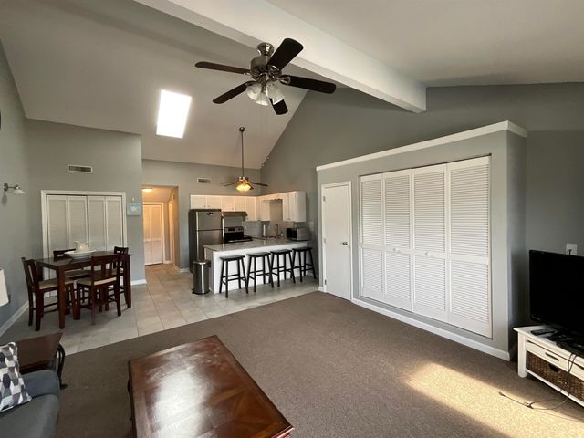 1880 Colony Dr Apt 11O, Surfside Beach, SC 29575