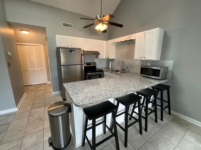 1880 Colony Dr Apt 11O, Surfside Beach, SC 29575