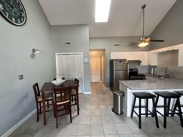 1880 Colony Dr Apt 11O, Surfside Beach, SC 29575