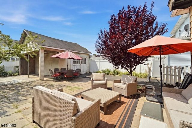 73 E 6Th St, Clifton City, NJ 07011