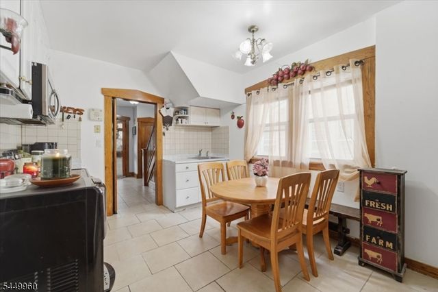 73 E 6Th St, Clifton City, NJ 07011