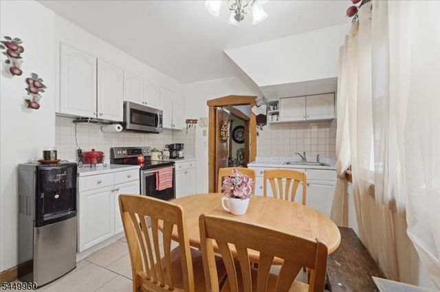 73 E 6Th St, Clifton City, NJ 07011