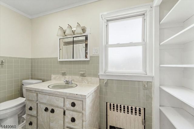 73 E 6Th St, Clifton City, NJ 07011