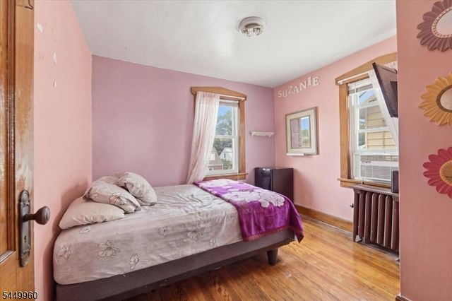 73 E 6Th St, Clifton City, NJ 07011