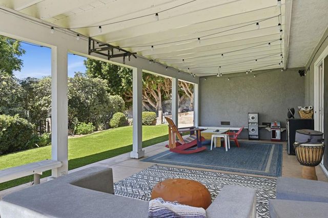 9257 Dillon Dr, La Mesa, CA 91941