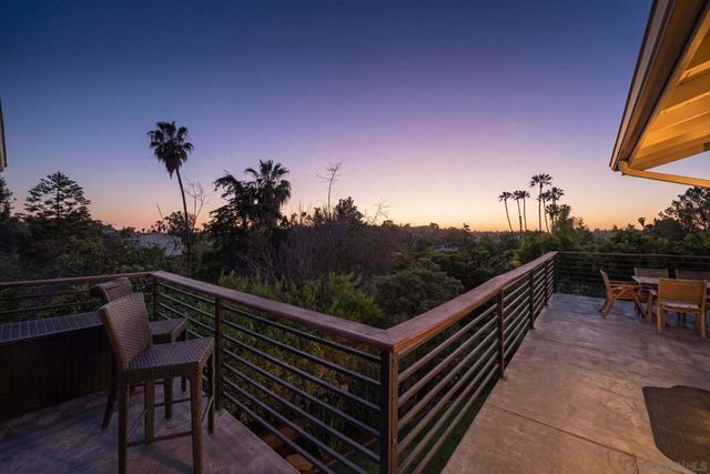 9257 Dillon Dr, La Mesa, CA 91941