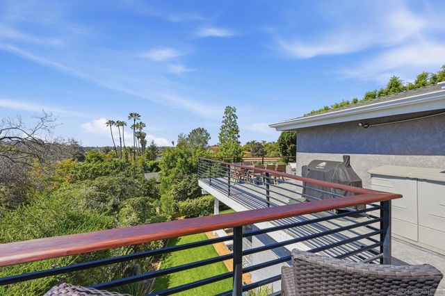 9257 Dillon Dr, La Mesa, CA 91941