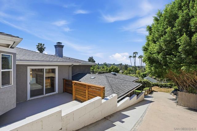 9257 Dillon Dr, La Mesa, CA 91941