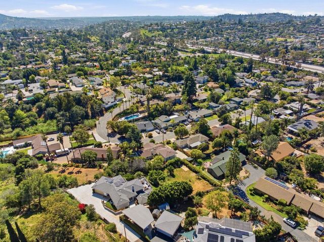 9257 Dillon Dr, La Mesa, CA 91941