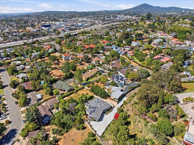 9257 Dillon Dr, La Mesa, CA 91941